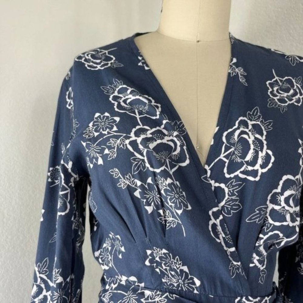 Faithfull the Brand Carioca Navy Blue Floral Print Wrap Dress - Picture 3 of 9